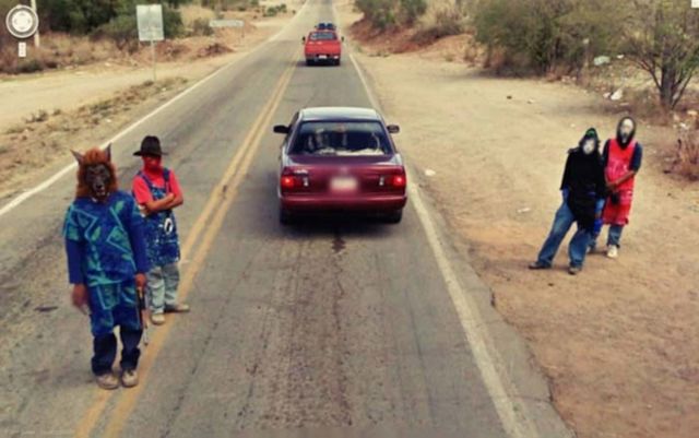 15 Foto Aneh yang Tertangkap oleh Google Maps. Ngeri Banget Sih