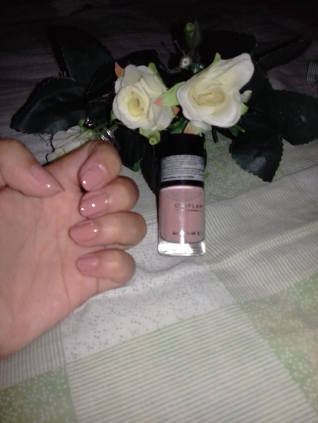 nude nail polish