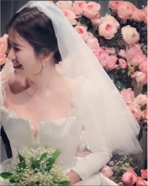 Inilah Cantiknya Song Hye Kyo di Hari Pernikahannya! Jadilah yang Pertama Tahu #SongSongCoupleWedding