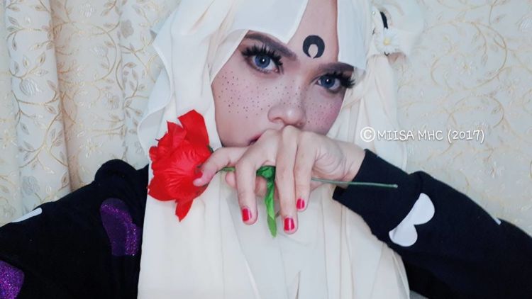 Meski Berhijab, Cewek Ini Tetap Bisa Jadi Cosplayer. Kreatif Banget!