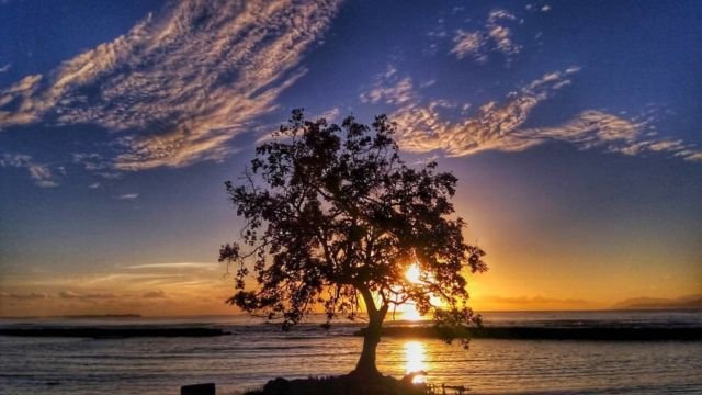 Menanti pagi di Pantai Mali