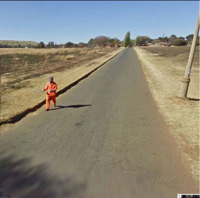 15 Foto Aneh yang Tertangkap oleh Google Maps. Ngeri Banget Sih