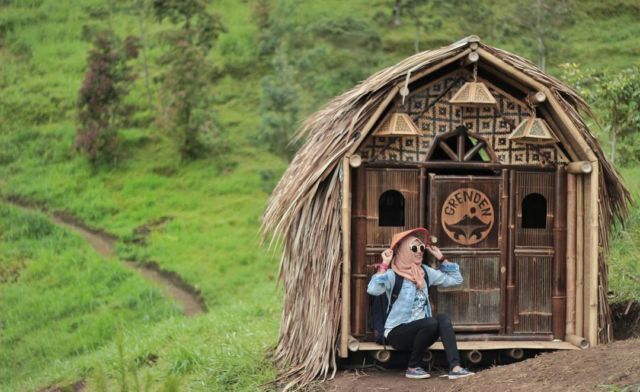 Rumah Hobbit di Bukit Grenden