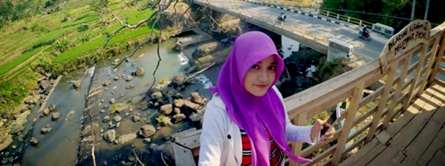 Selfie dari atas rumah pohon