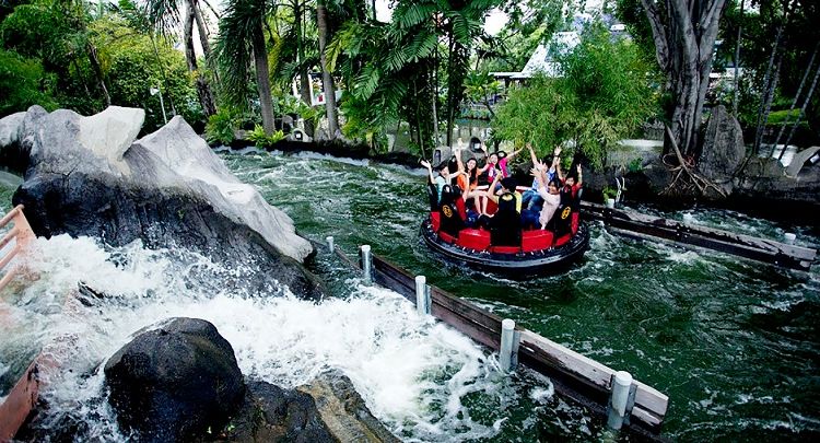 Niat Bermain Jadi Mimpi Buruk, Wahana Arung Jeram Dufan Terbalik