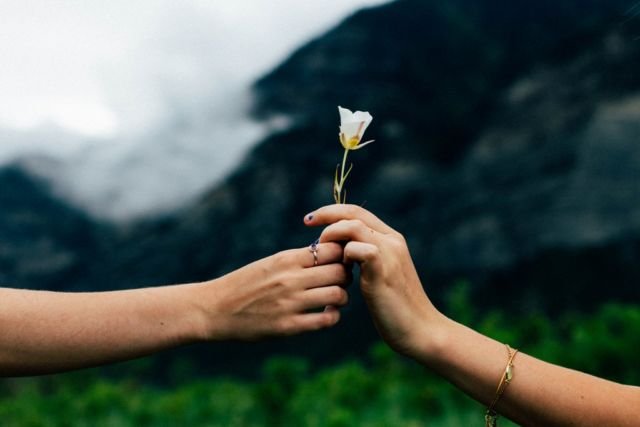 Ada Nggak Sih Cinta Mati? Percaya atau Nggak, Cewek Kebanyakan Jawab Begini