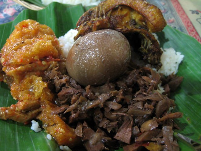 enaknya gudeg khas yogyakarta