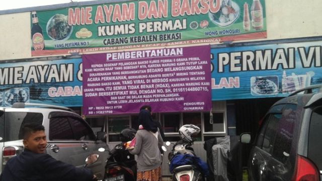 Diserang HOAX, Warung Bakso di Bekasi Ini Langsung Sepi! Tega Banget Sih