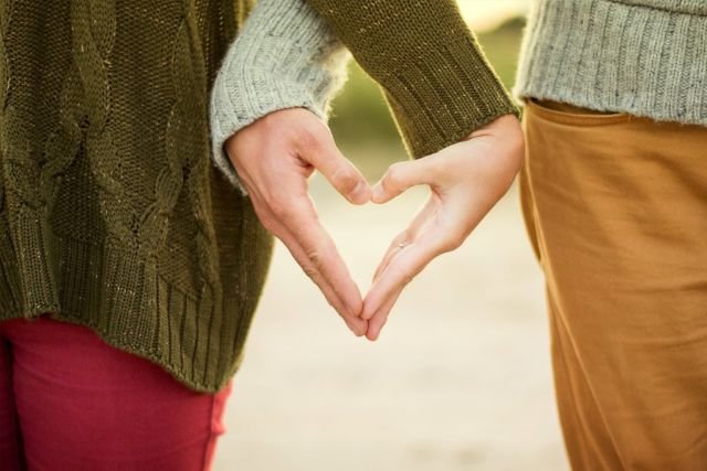 Ada Nggak Sih Cinta Mati? Percaya atau Nggak, Cewek Kebanyakan Jawab Begini