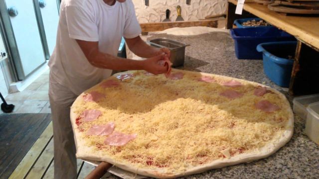 pizza jumbo