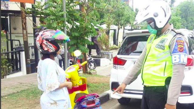 Oh, Jadi Ini Alasan Kenapa Banyak Motor Pakai Pelat Nomor Thailand