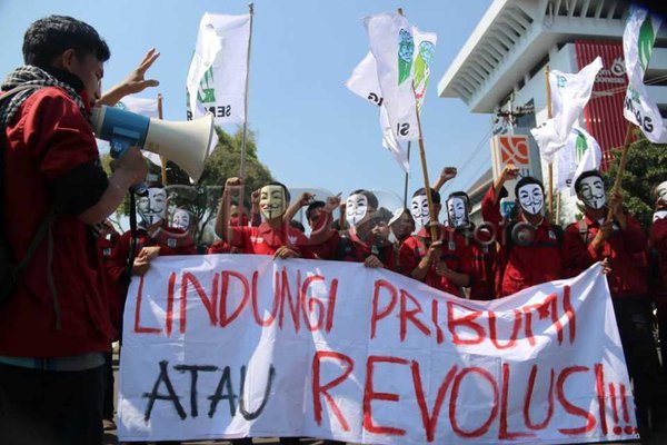 Bukan Kontroversial Aja, Kata 'Pribumi' Juga Dilarang Undang-undang