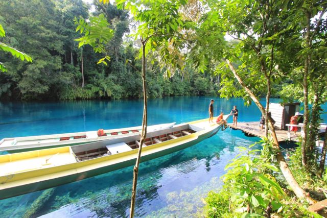 Danau Labuan Cermin Begitu Menawan