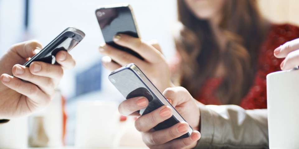 7 Hal Yang Bikin Bete Pengguna Smartphone