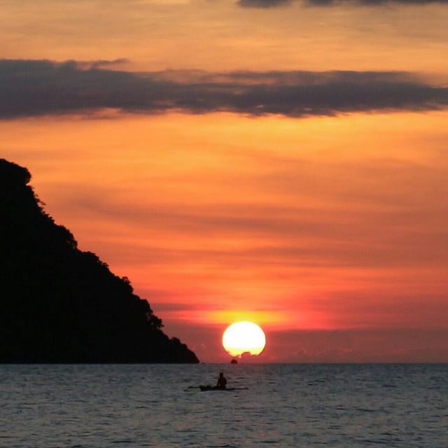 Senja di Batu Putih