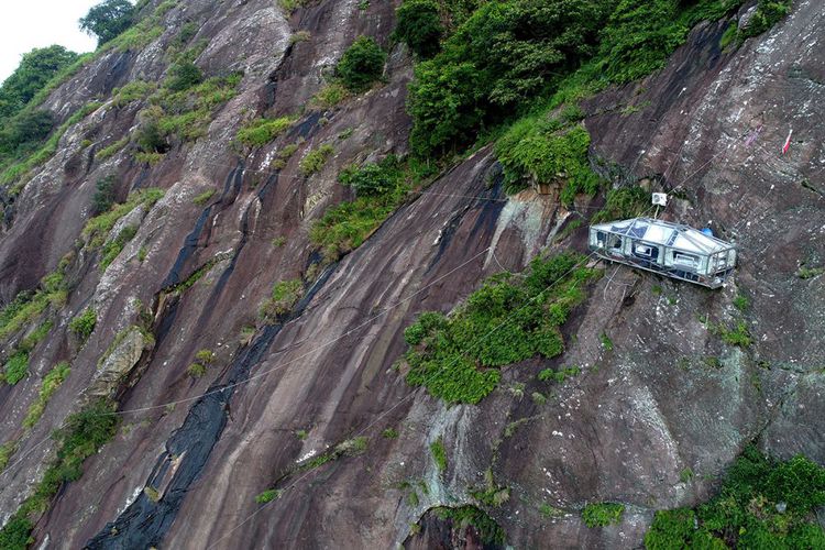 Hotel Gantung Tertinggi di Dunia Ternyata Ada di Indonesia! Begini Fasilitasnya