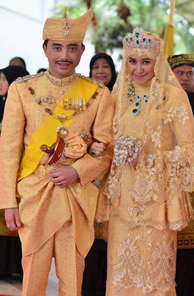 Deretan Gaun Pengantin Pernikahan Keluarga Kerajaan di Seluruh Dunia. Glamor dan Elegan, Semua Ada!