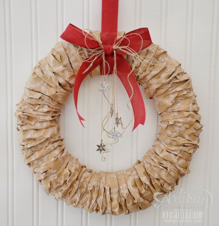 Inspirasi DIY Christmas Wreath Unik nan Cantik Menggunakan Bahan Daur Ulang. Bikin di Rumah Yuk!