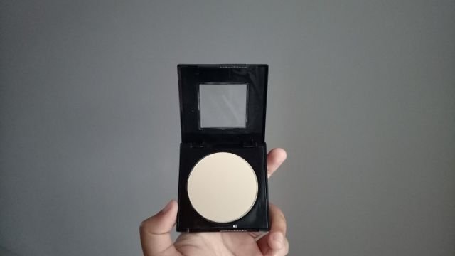 Face Powder/Compact Powder (Foto Pribadi)