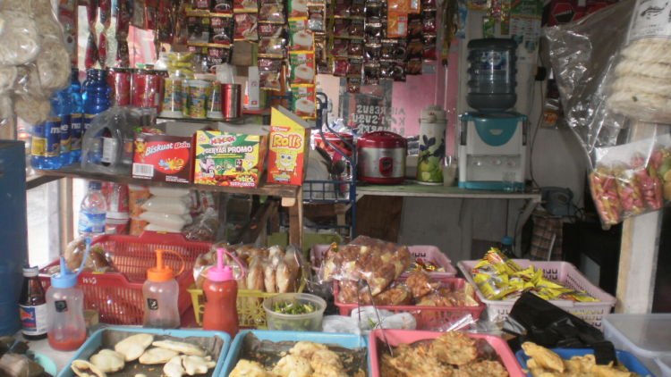 5 Alasan Makanan yang Dijual di Warung  Kopi Jarang di Lirik 