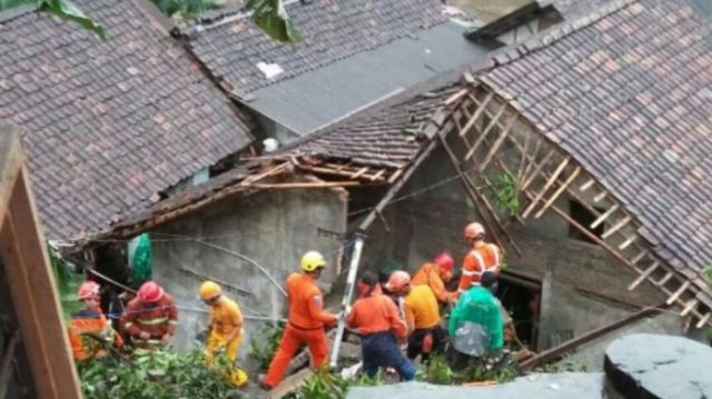 Cuaca Ekstrem Telah Memakan Korban Jiwa. Dari Pacitan dan Jogja, Sampai Korban yang Masih Hilang