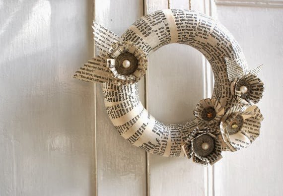 Inspirasi DIY Christmas Wreath Unik nan Cantik Menggunakan Bahan Daur Ulang. Bikin di Rumah Yuk!