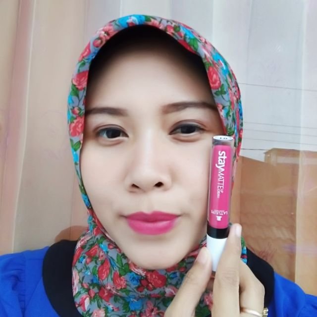 La Tulipe Staymatte Lip Cream