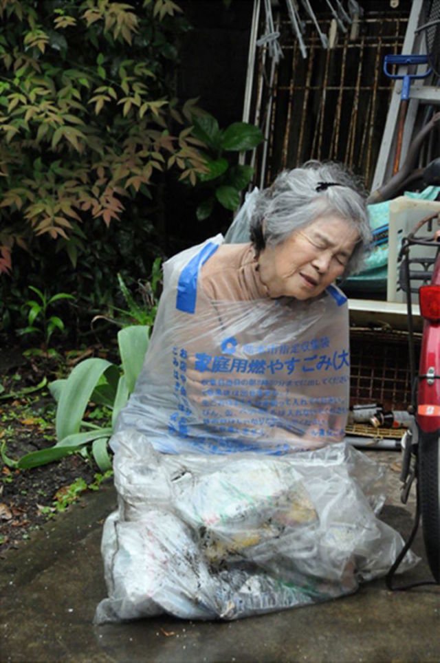 Nenek 88 Tahun Hobi Foto Unik Setelah Dapat Kamera dari Anaknya. Hasil Jepretannya Gemesin Banget