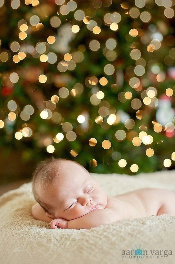 12 Ide Foto Anak Bayi Bertema Natal. Imut Maksimal, Bikin Gemes, Bikin Lekas Ingin Punya Juga. #eh