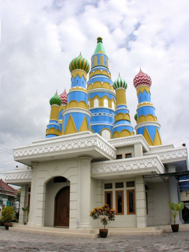 Masjid Warna-warni