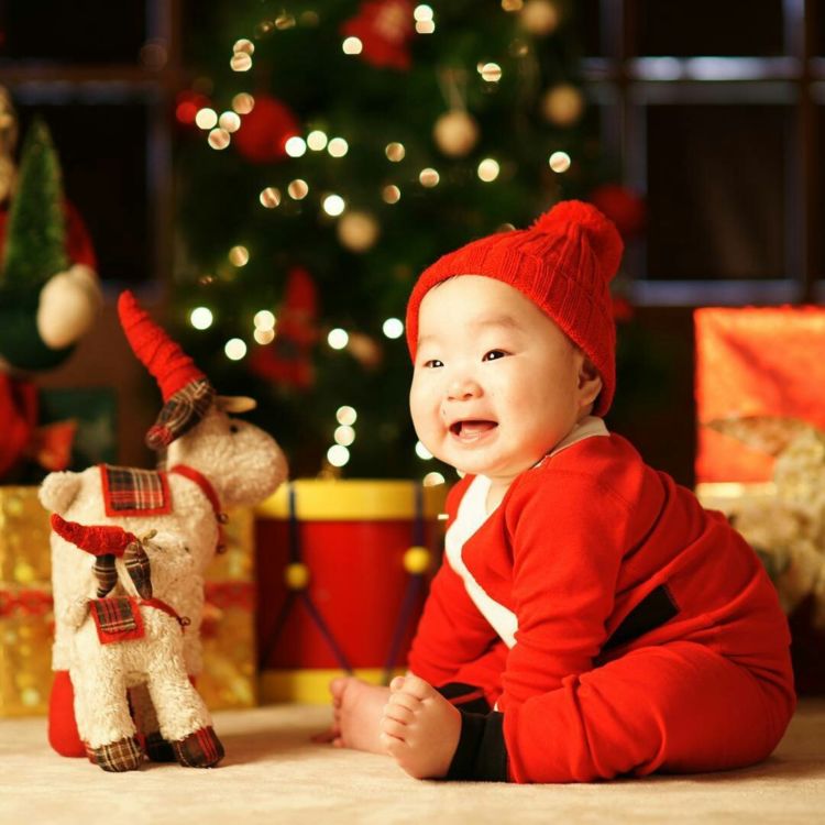 12 Ide Foto Anak Bayi Bertema Natal. Imut Maksimal, Bikin Gemes, Bikin Lekas Ingin Punya Juga. #eh