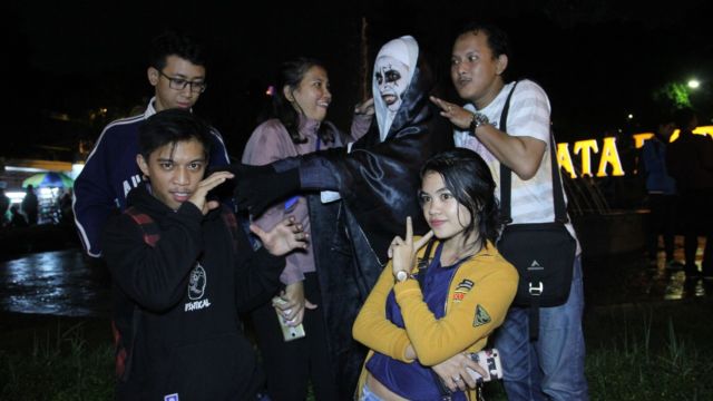 hantu valak, valakin adek