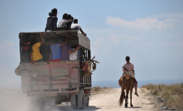 Berlatar di Sumba