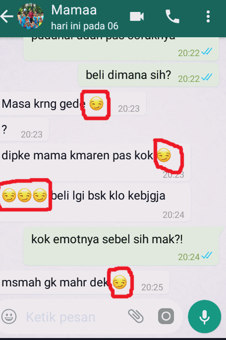 11 Hal yang Pasti Dilakukan Ibu Saat Baru Bisa Menggunakan WhatsApp. Kesel, Lucu, dan Bikin Rindu!