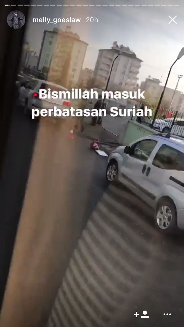 Potret Perjalanan Melly Goeslaw ke Suriah, Penuh Haru dan Syukur Setelah Melihat Kehidupan di Sana