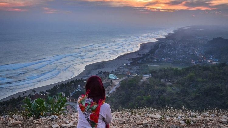 Dari Bukit Paralayang Jogja Ini Kamu Bisa Menikmati Keindahan Parangtritis Sambil Terbang