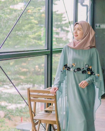 Inspirasi Style Hijab Nuansa Pastel Ala Hijaber Cantik Asal Korea, Ayana Jihye Moon. Manisnya Keterlaluan!