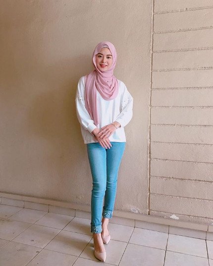 Inspirasi Style Hijab Nuansa Pastel Ala Hijaber Cantik Asal Korea, Ayana Jihye Moon. Manisnya Keterlaluan!