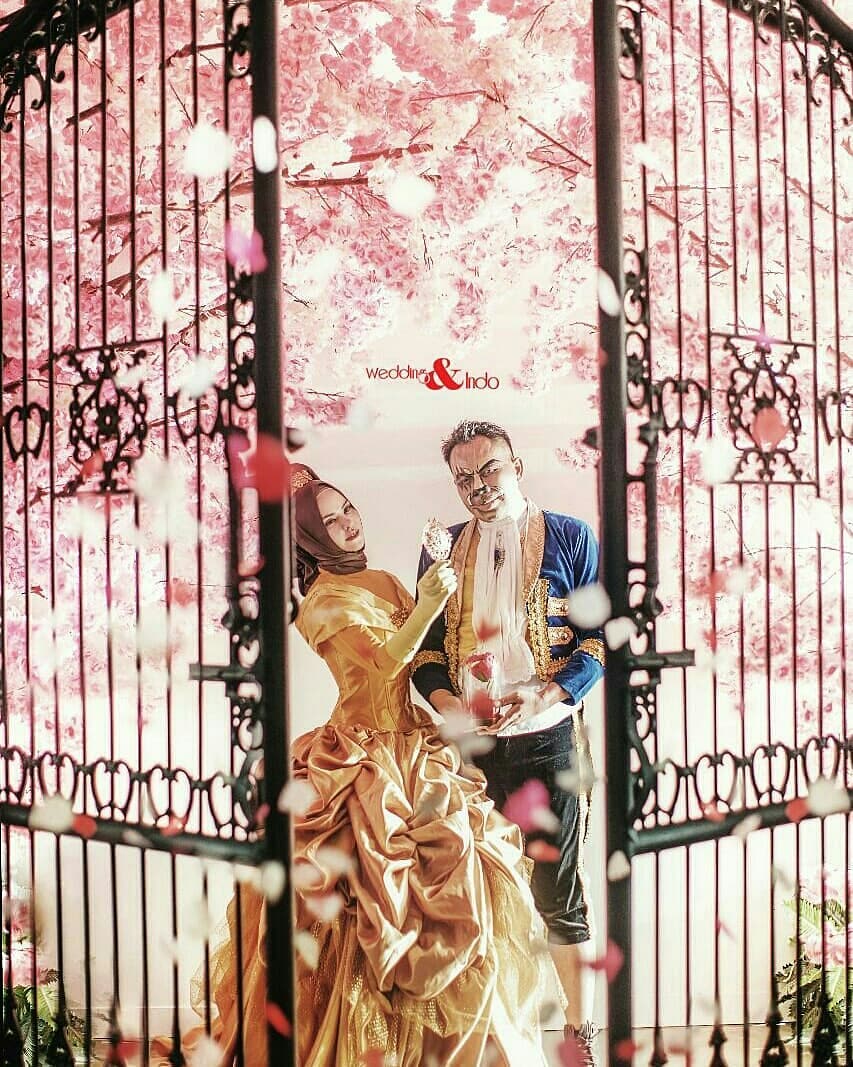 Dari Nasionalis Hingga Beauty and the Beast, Sesi Prewed Vicky-Lelga Jadi Bahan Candaan Warganet