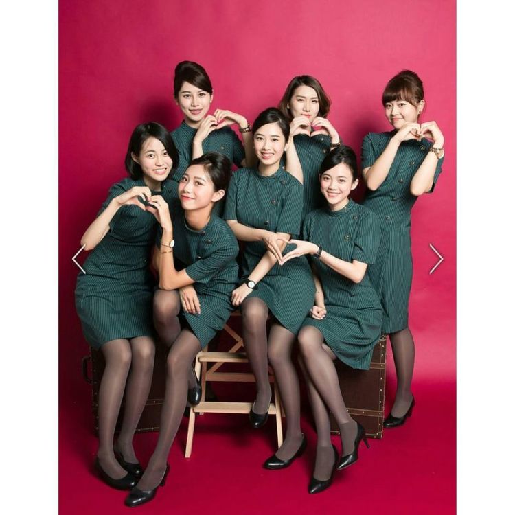 Pramugari Eva Air Emang Cantik Kaya Girlband Korea. Yuk Intip Foto-Fotonya yang Bikin Meleleh!