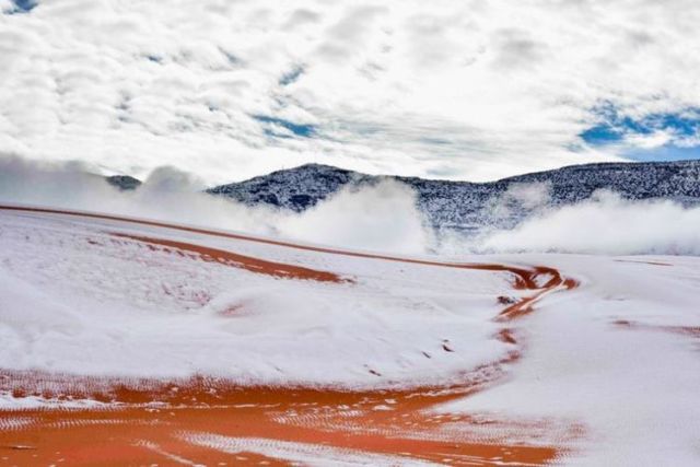 Snow on The Sahara, Gurun Terpanas di Dunia Kembali Diselimuti Salju. Ketiga Kalinya dalam 40 Tahun