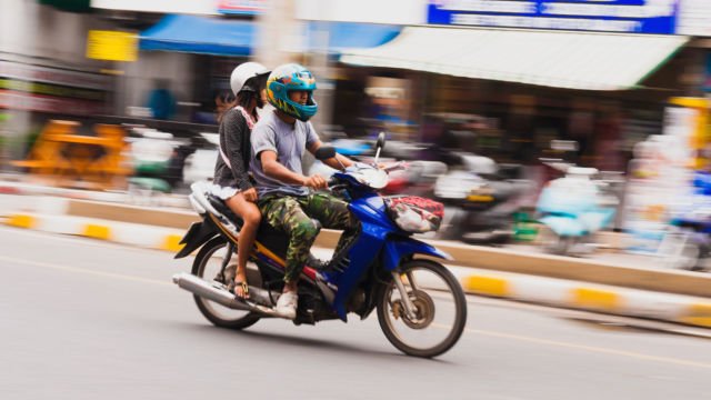 Menerawang Kapan Kamu Kaya Dilihat dari Kelakuanmu di Jalan Raya. Kamu dalam Waktu Dekat Nggak?