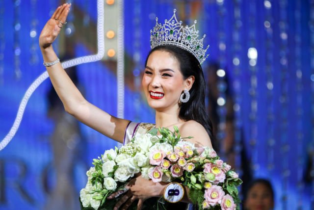 Wakili Indonesia di Ajang Miss International Queen 2018, Dinda Syarif Curi Perhatian. Cantiknya Itu Lho!