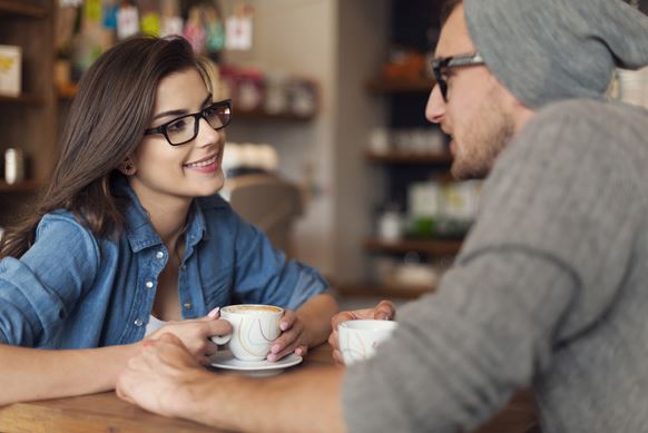 Agar Hubungan Kalian Tak Berakhir di Level Friendzone, 5 Usaha ini Perlu Kamu Lakukan