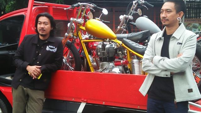 Jokowi Beli Motor Chopper Kece Warna Kuning. Saatnya Indonesia Guncang Dunia Lewat Kreasinya Nih~