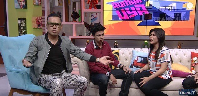 Nggak Cuma Dahsyat, 5 Acara Ini Juga Mesti Kamu Jauhkan dari Adik-Adikmu. Demi Kebaikan Bersama!