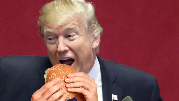 Suka Makan Junk Food dan Kerja 5 Jam Sehari Terungkap Sebagai Kebiasaan Trump. Presiden Kok Gitu?