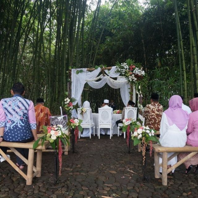 Sensasi Akad & Resepsi di Tengah Kebun Bambu, Terasa Sekali Nuansa Alaminya yang Tradisional dan Guyub