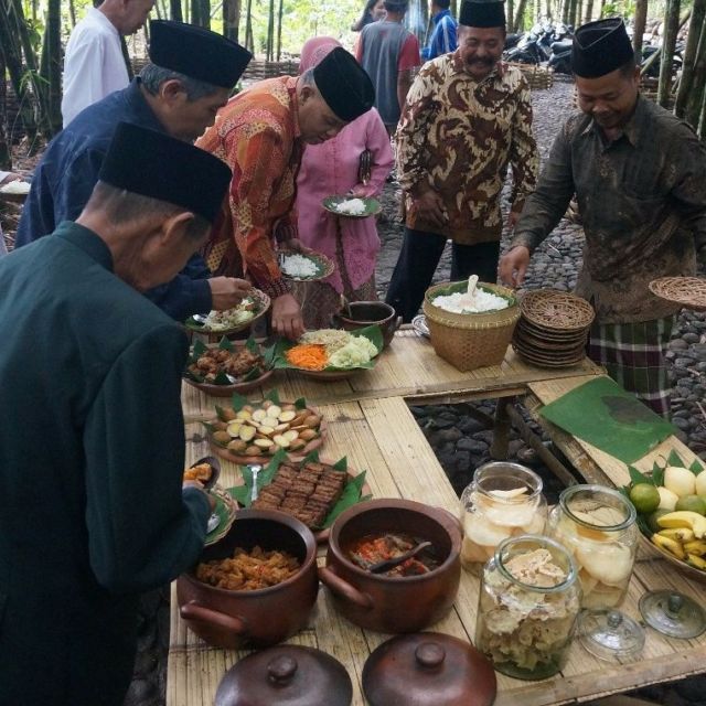 Sensasi Akad & Resepsi di Tengah Kebun Bambu, Terasa Sekali Nuansa Alaminya yang Tradisional dan Guyub