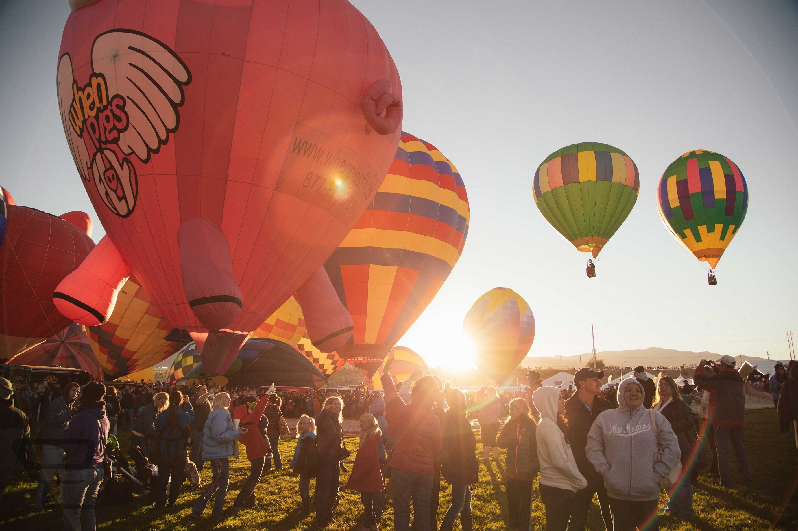 Festival Balon Udara Terbesar Eropa Hadir di Britania Raya! Yakin Deh Liburanmu Makin Luar Biasa!